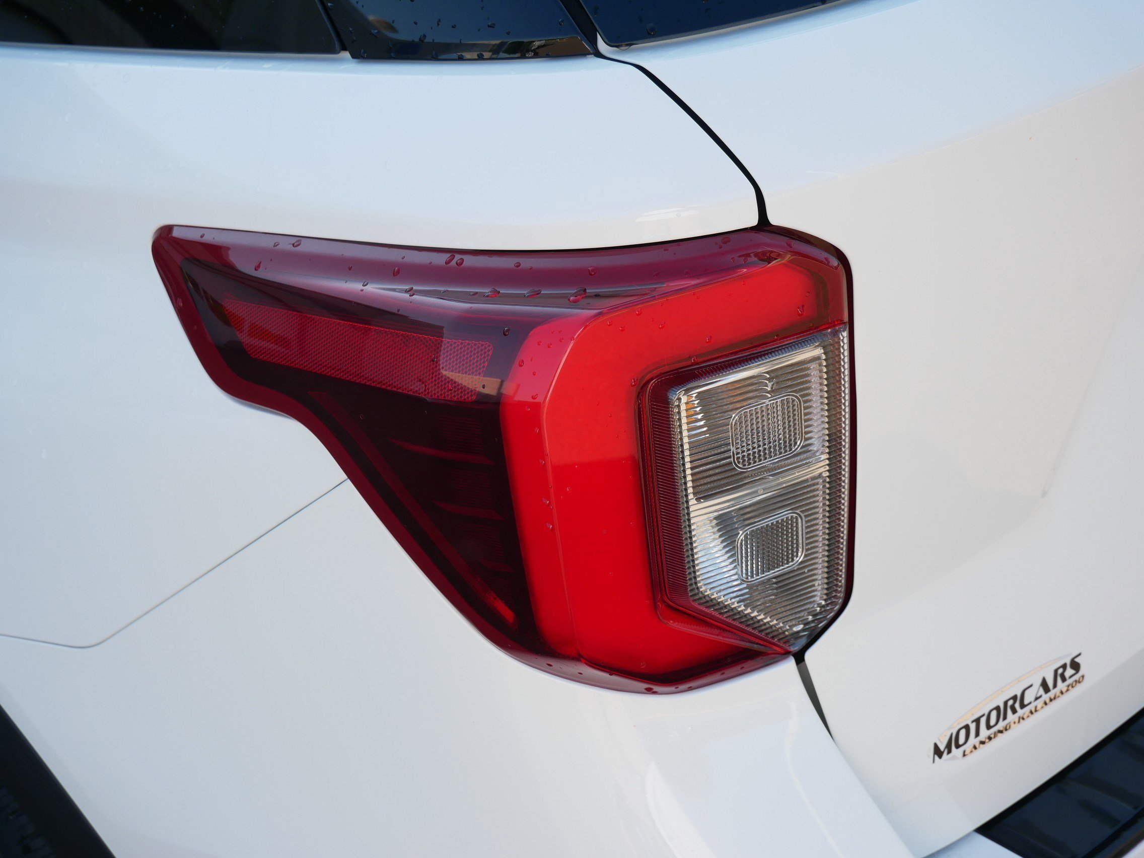 Certified 2023 Ford Explorer ST w/ Technology Package AWD/4WD image 17