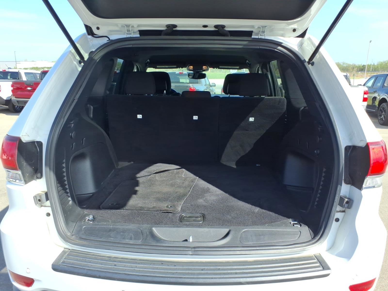 Used 2022 Jeep Grand Cherokee Laredo E image 4