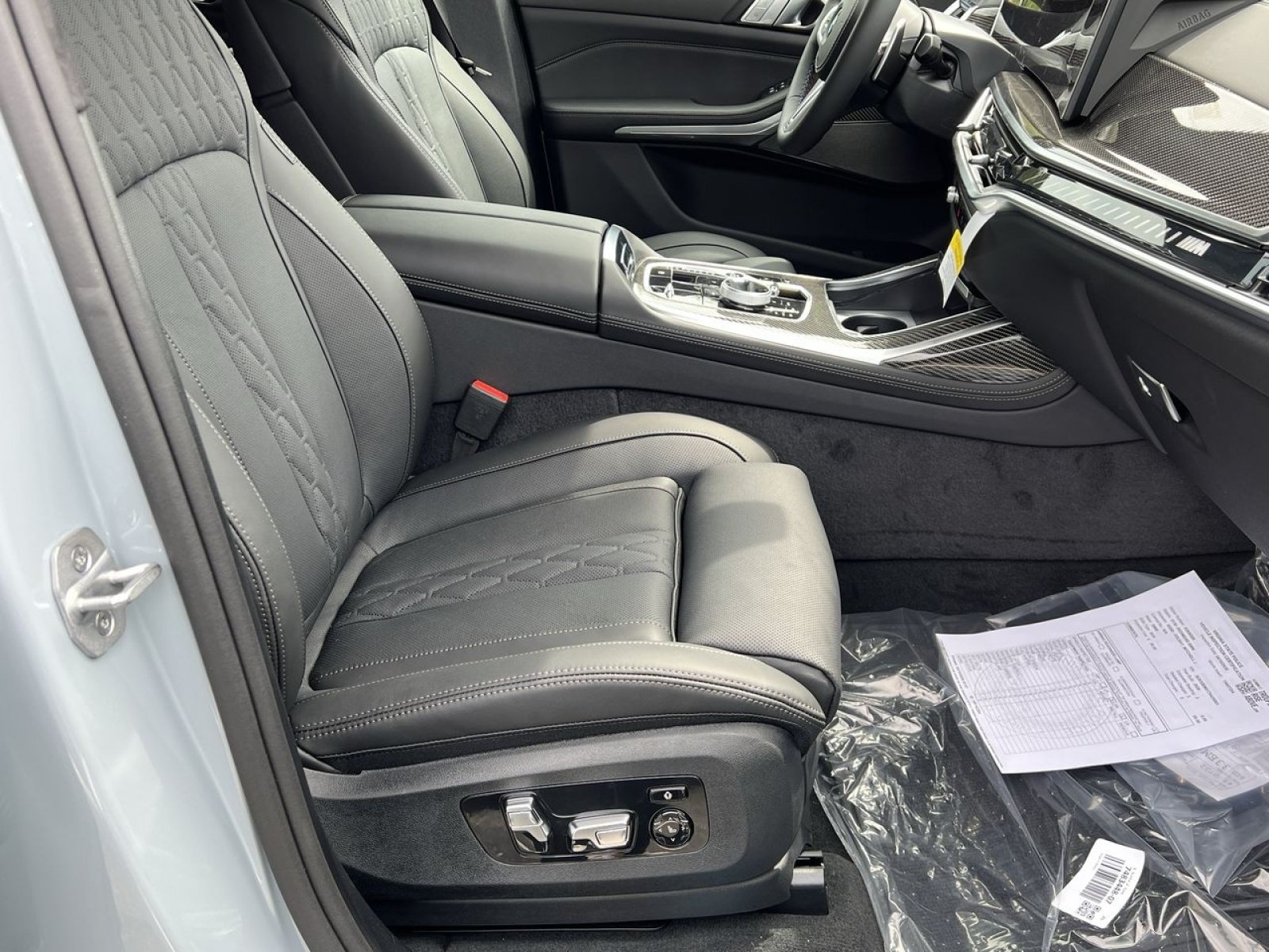 New 2026 BMW X7 M60i AWD/4WD image 26