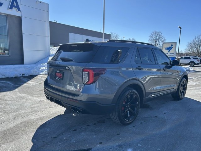Used 2023 Ford Explorer ST w/ Equipment Group 401A image 6
