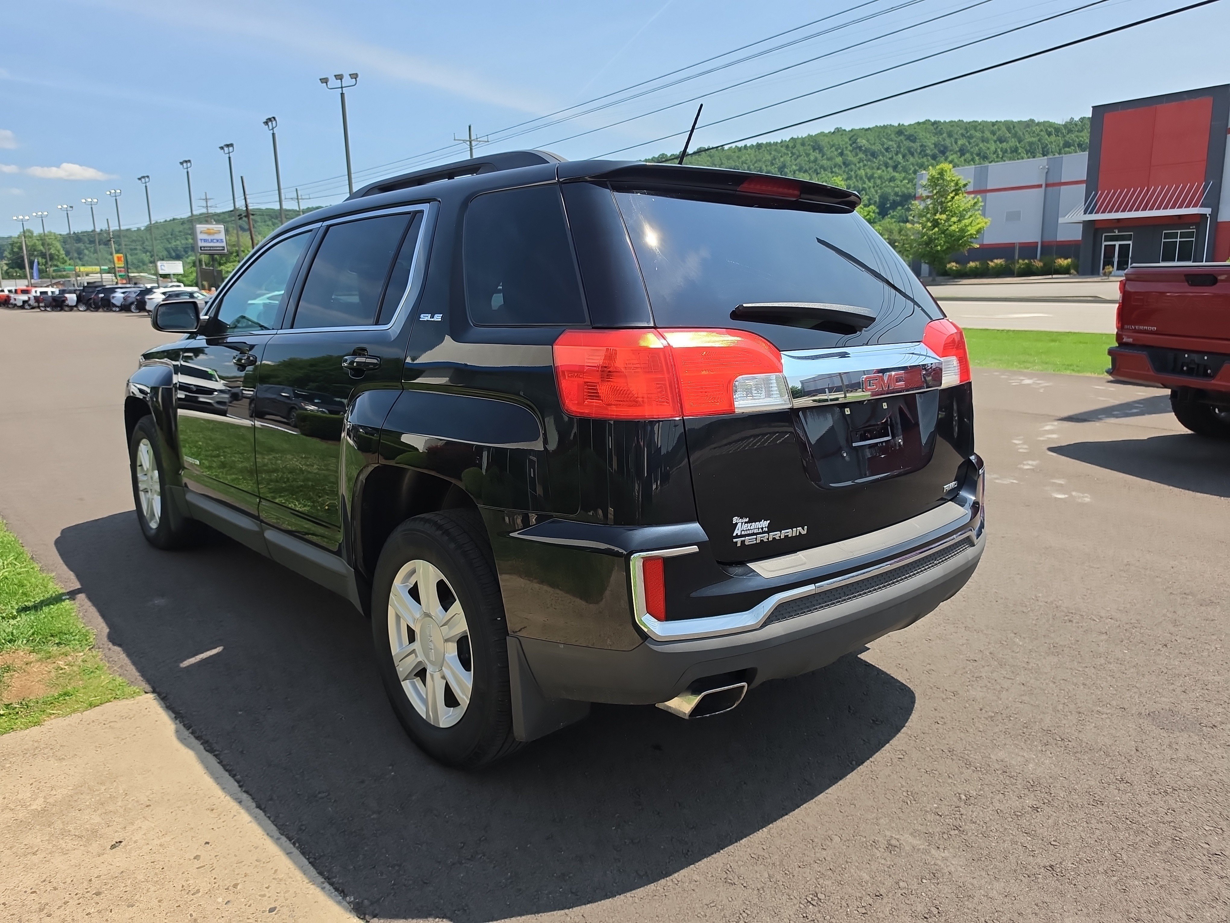 Used 2016 GMC Terrain SLE w/ Convenience Package AWD/4WD image 6