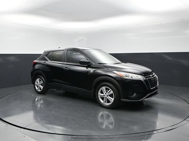 Used 2025 Nissan Kicks Play S