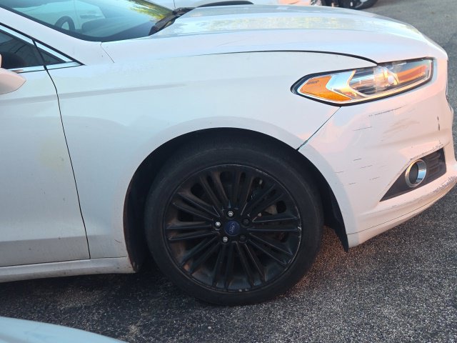 Used 2014 Ford Fusion SE w/ Equipment Group 202A FWD image 5