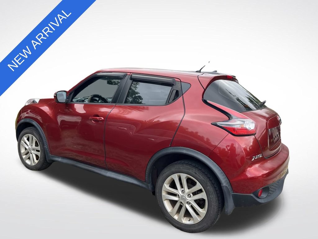 Used 2016 Nissan Juke S FWD image 5