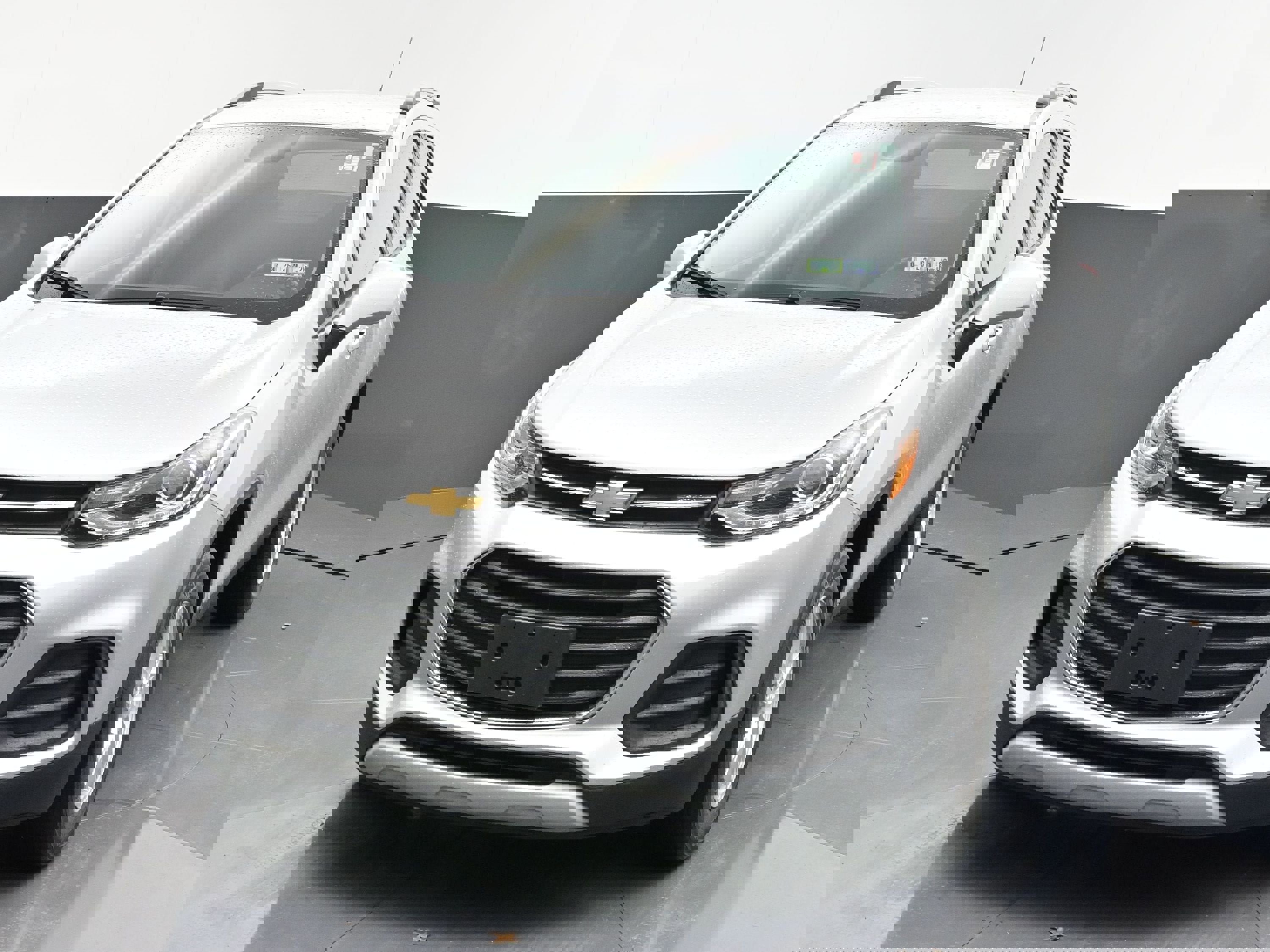 Certified 2022 Chevrolet Trax LT w/ LT Convenience Package image 3