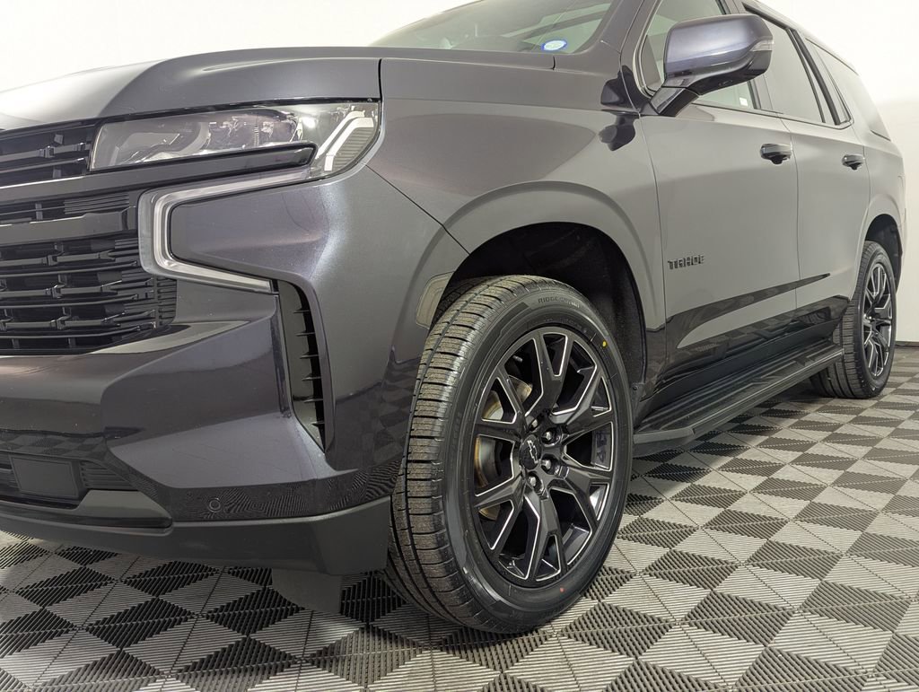 Used 2023 Chevrolet Tahoe RST w/ Luxury Package AWD/4WD image 39