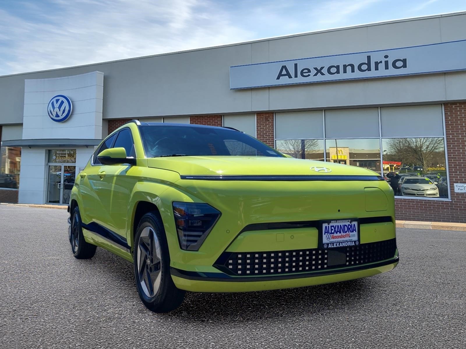 Used 2024 Hyundai Kona Limited FWD image 1