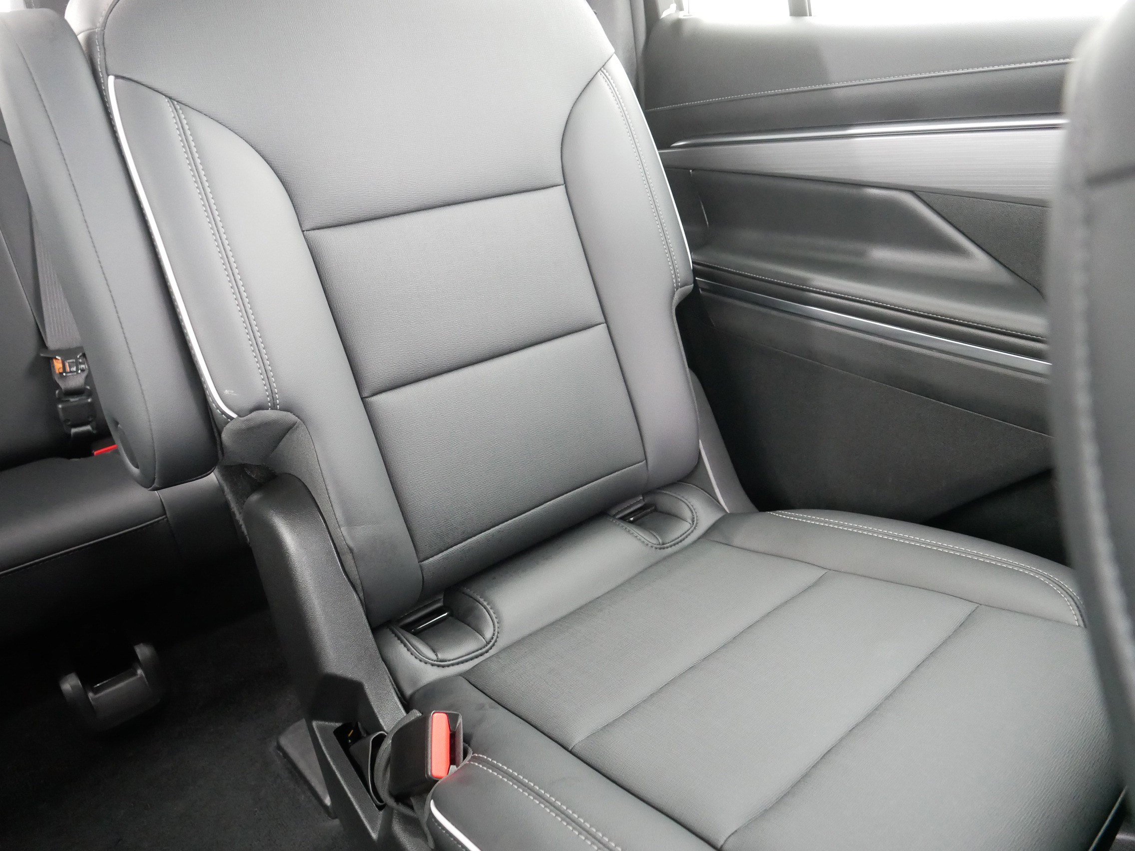 Certified 2025 Buick Enclave Preferred image 14