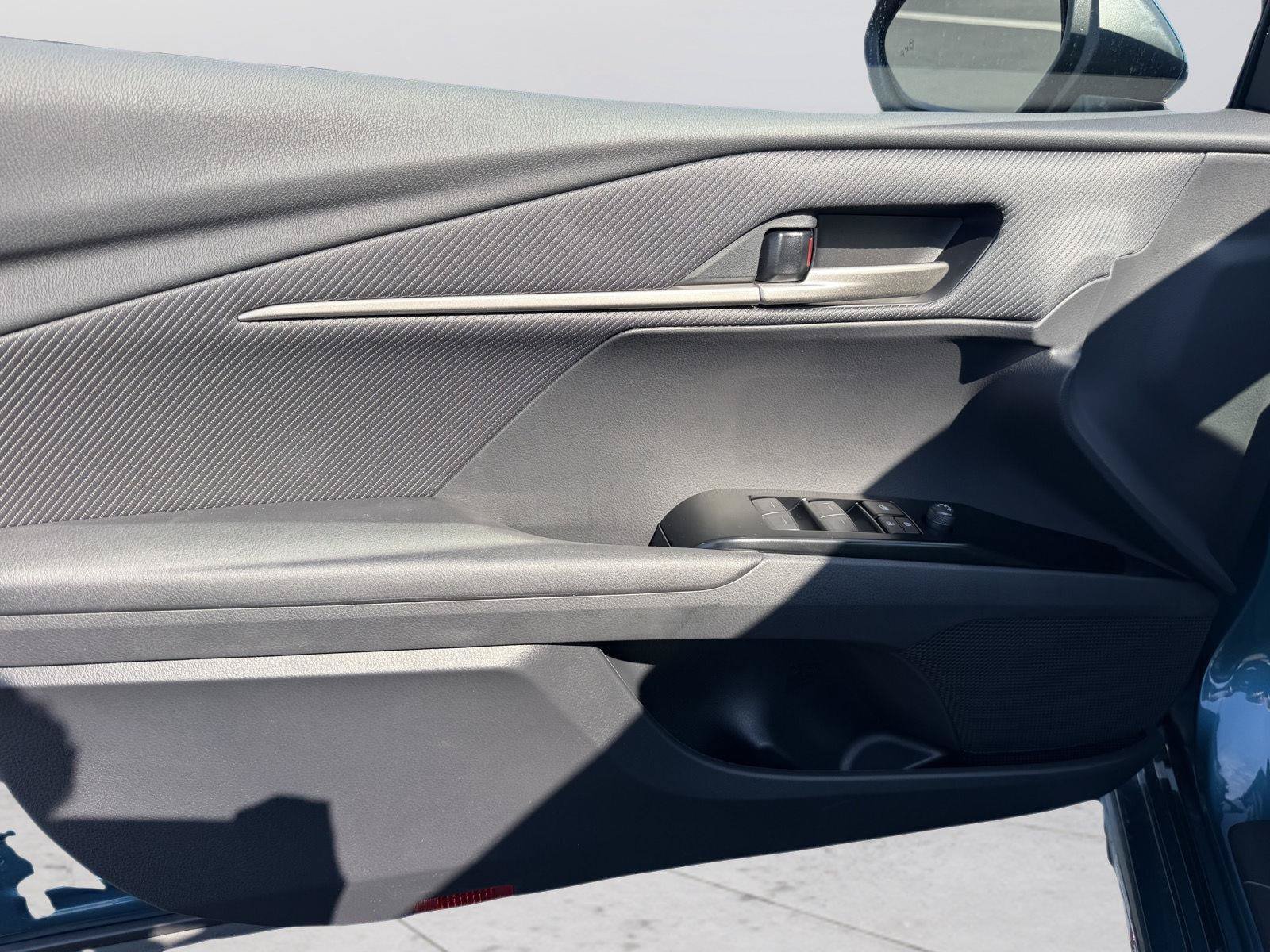 New 2026 Toyota Camry SE FWD image 10