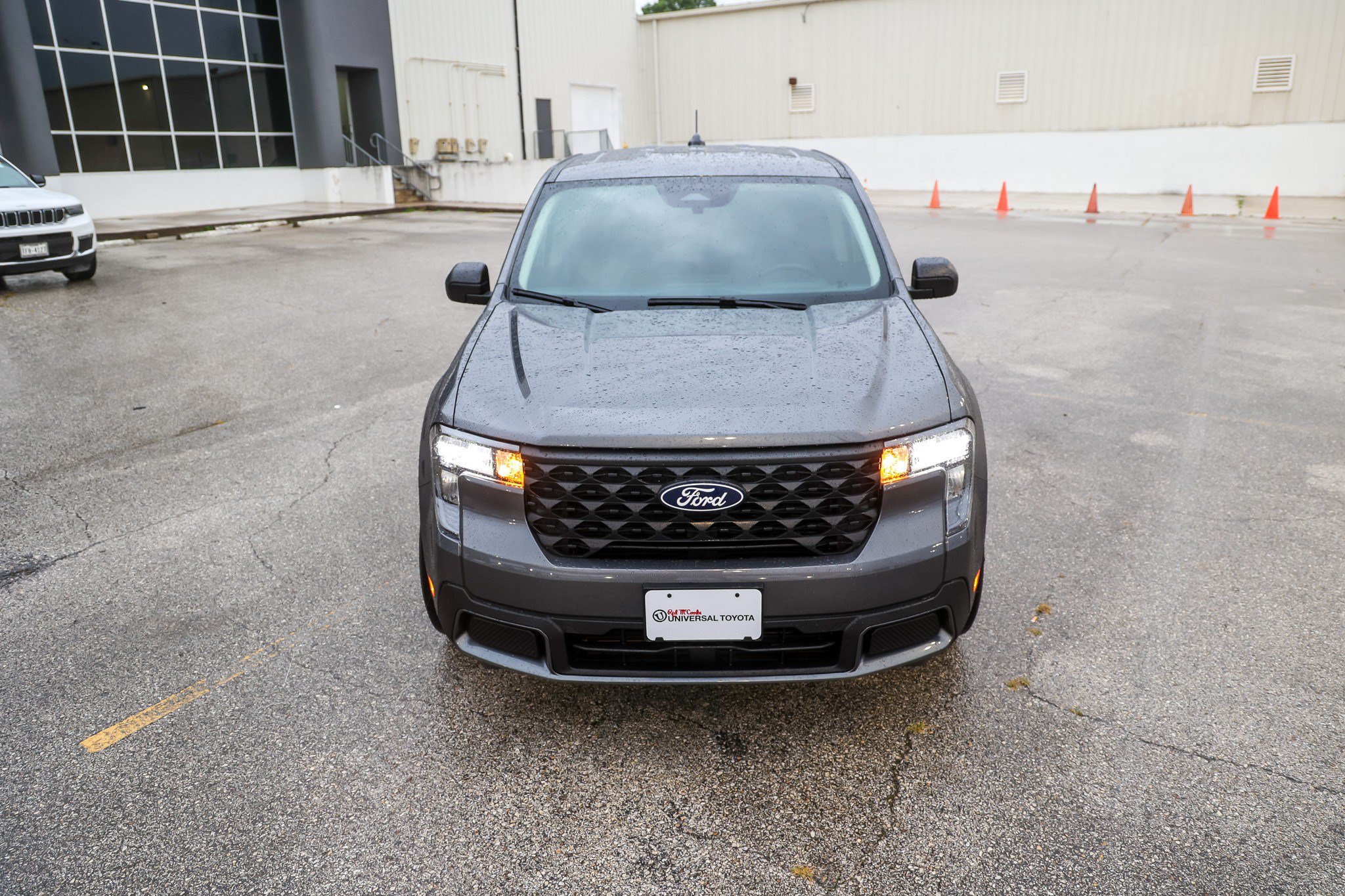 Used 2025 Ford Maverick XLT FWD image 4
