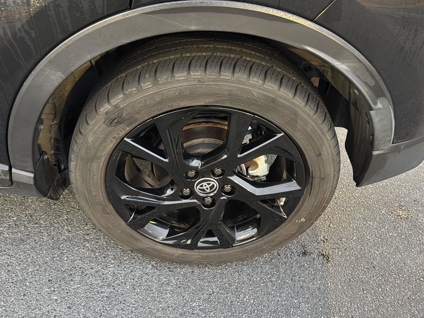 Certified 2022 Toyota C-HR Nightshade image 30