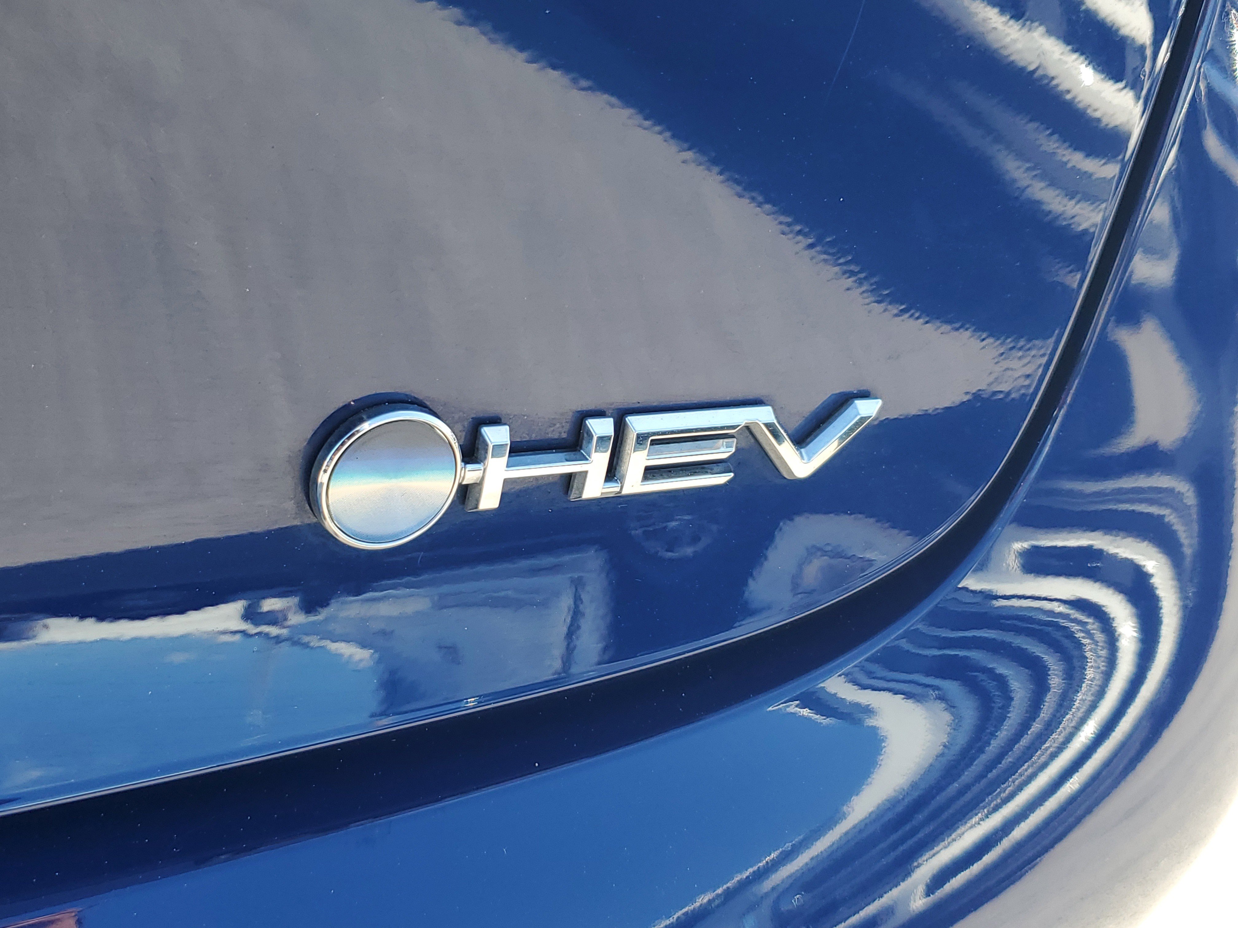 Used 2025 Toyota Prius LE image 27