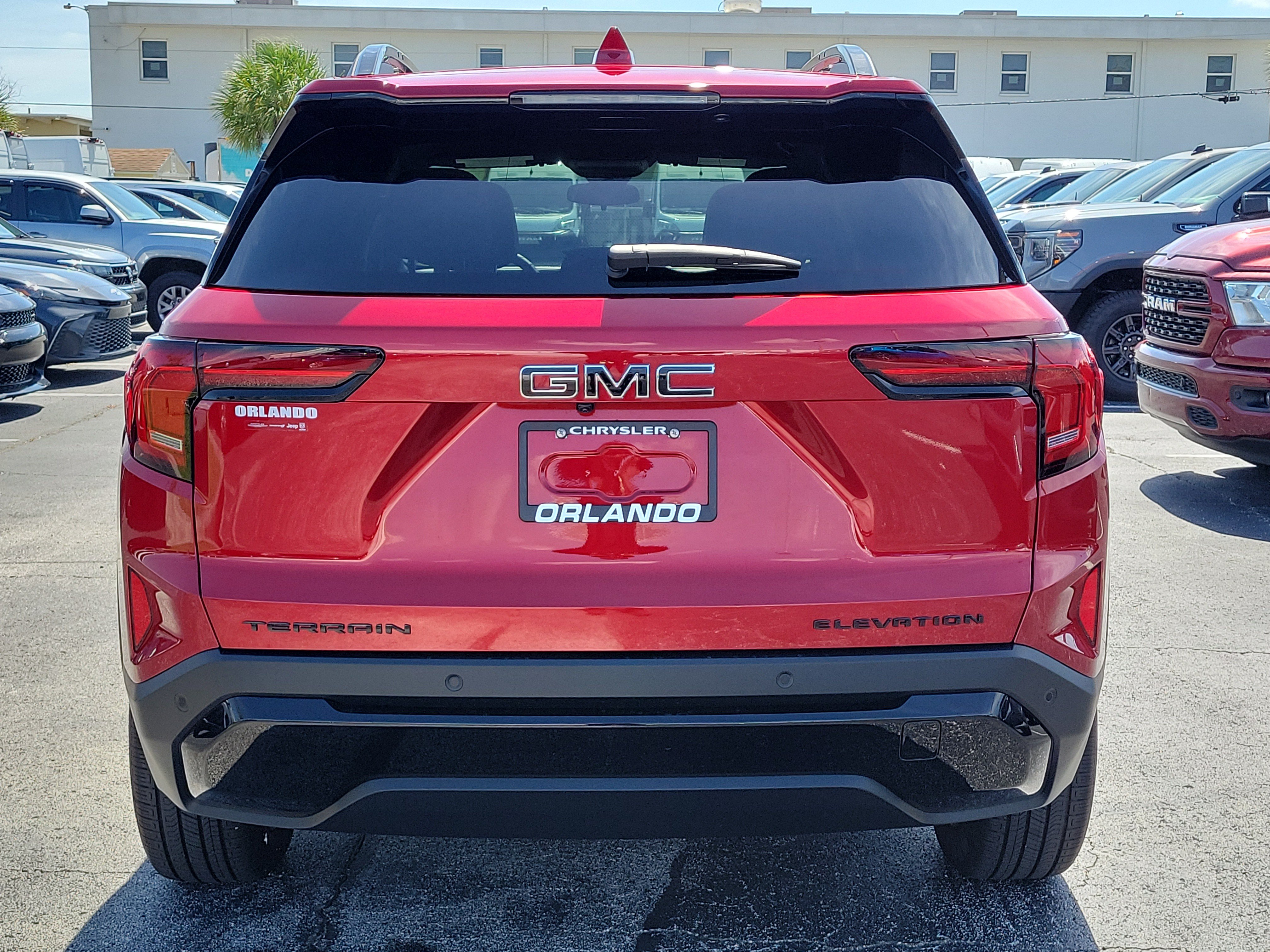Used 2026 GMC Terrain Elevation w/ Elevation Premium Package FWD image 6