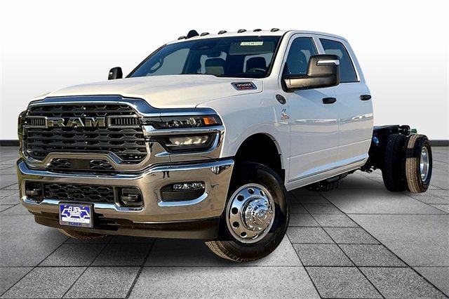 New 2026 RAM 3500 Tradesman w/ Chrome Appearance Group image 2