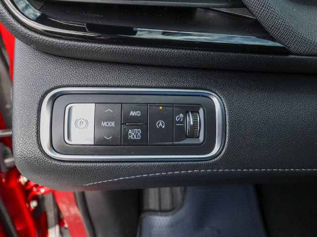 Used 2025 Buick Enclave Preferred AWD/4WD image 21