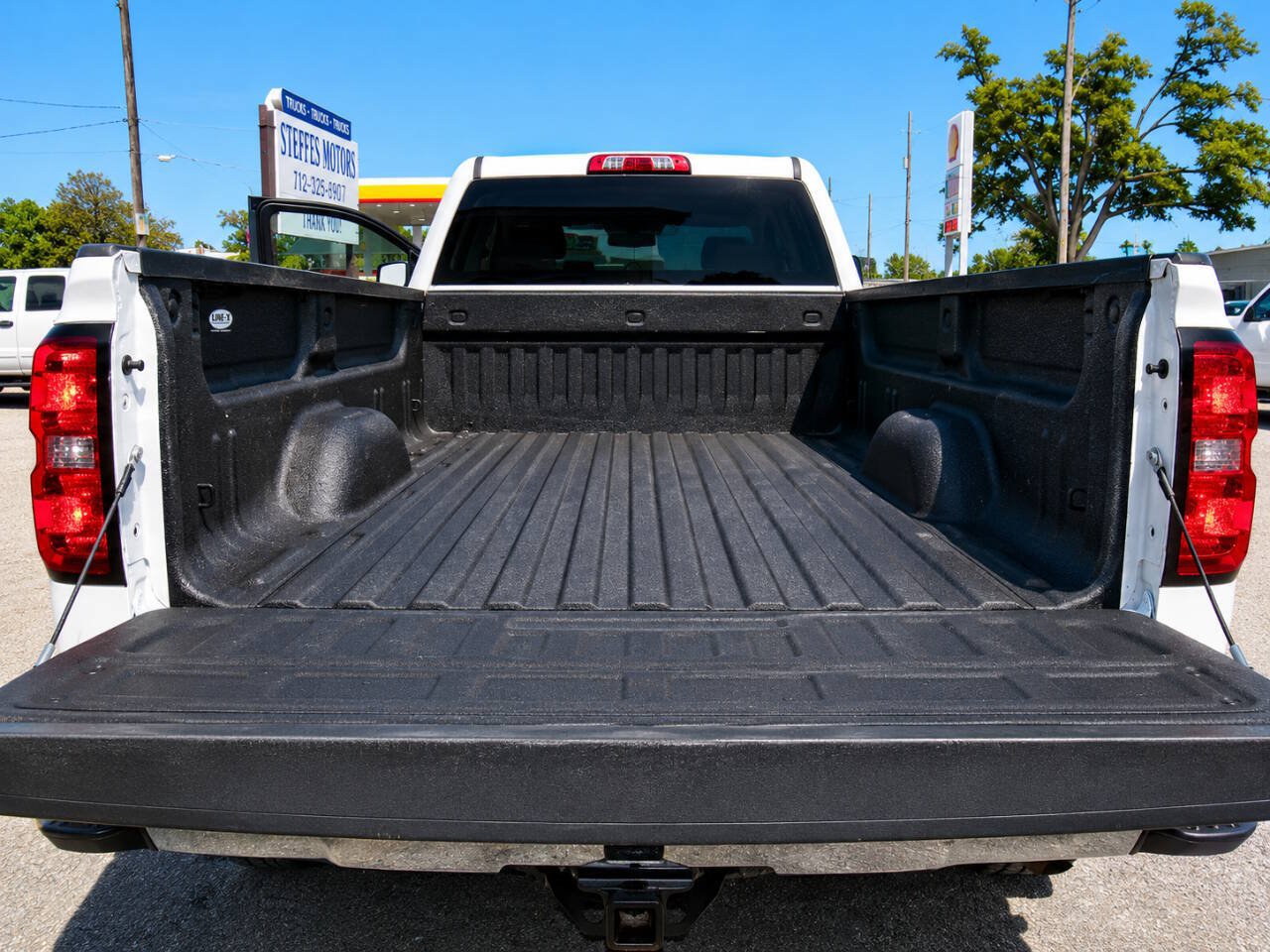 Used 2019 Chevrolet Silverado 2500 W/T w/ WT Convenience Package AWD/4WD image 9