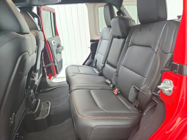 New 2026 Jeep Wrangler Unlimited Sahara AWD/4WD image 33