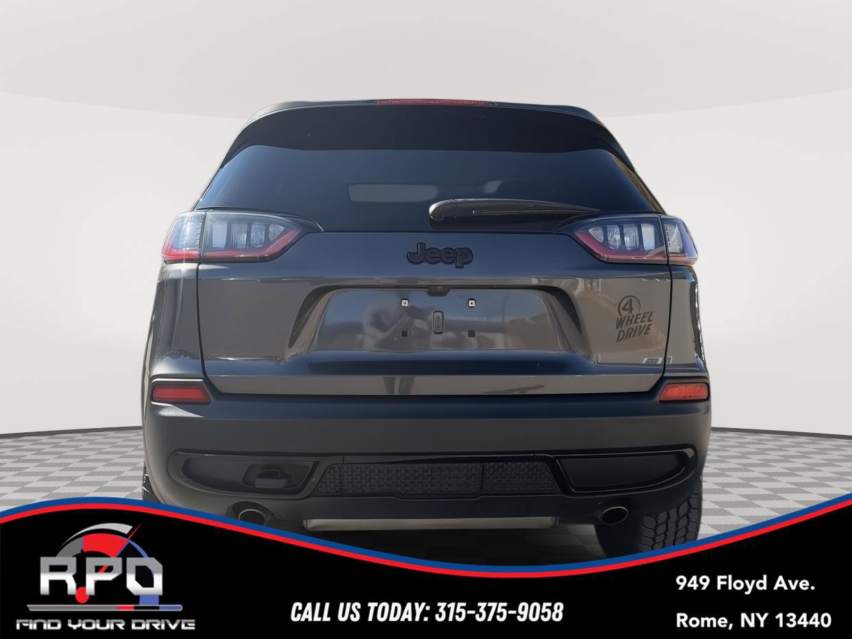 Used 2022 Jeep Cherokee Latitude w/ Sun & Sound Group AWD/4WD image 4