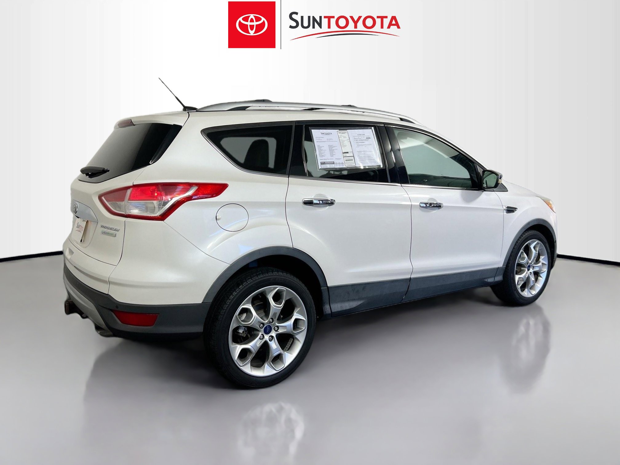 Used 2014 Ford Escape Titanium w/ Equipment Group 401A image 4