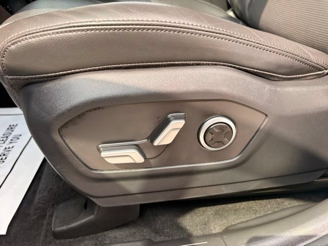 Used 2025 Hyundai Santa Fe Limited FWD image 26