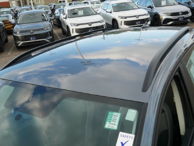 Certified 2022 Volkswagen Taos S AWD/4WD image 11