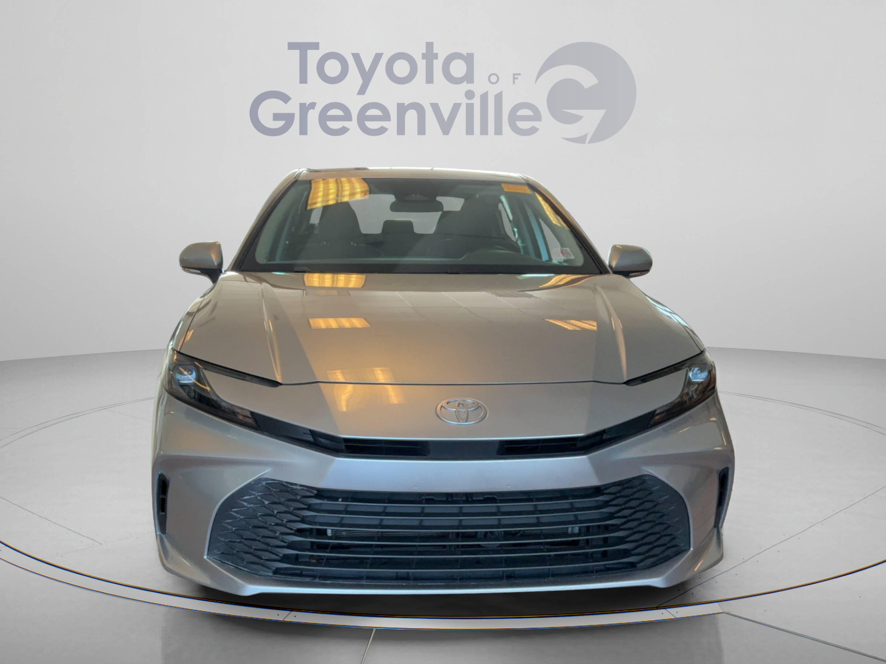 Used 2025 Toyota Camry LE FWD image 9