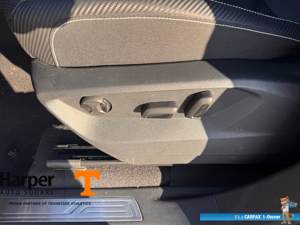 Used 2024 Volkswagen Atlas Cross Sport SE image 18