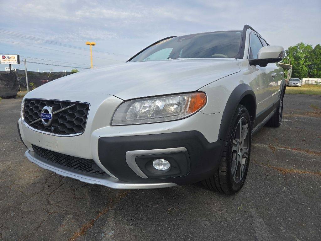 Used 2015 Volvo XC70 T6 Platinum image 1