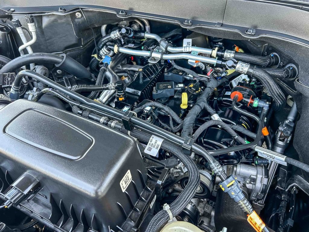 Used 2023 Ford Explorer XLT w/ Equipment Group 202A RWD image 33
