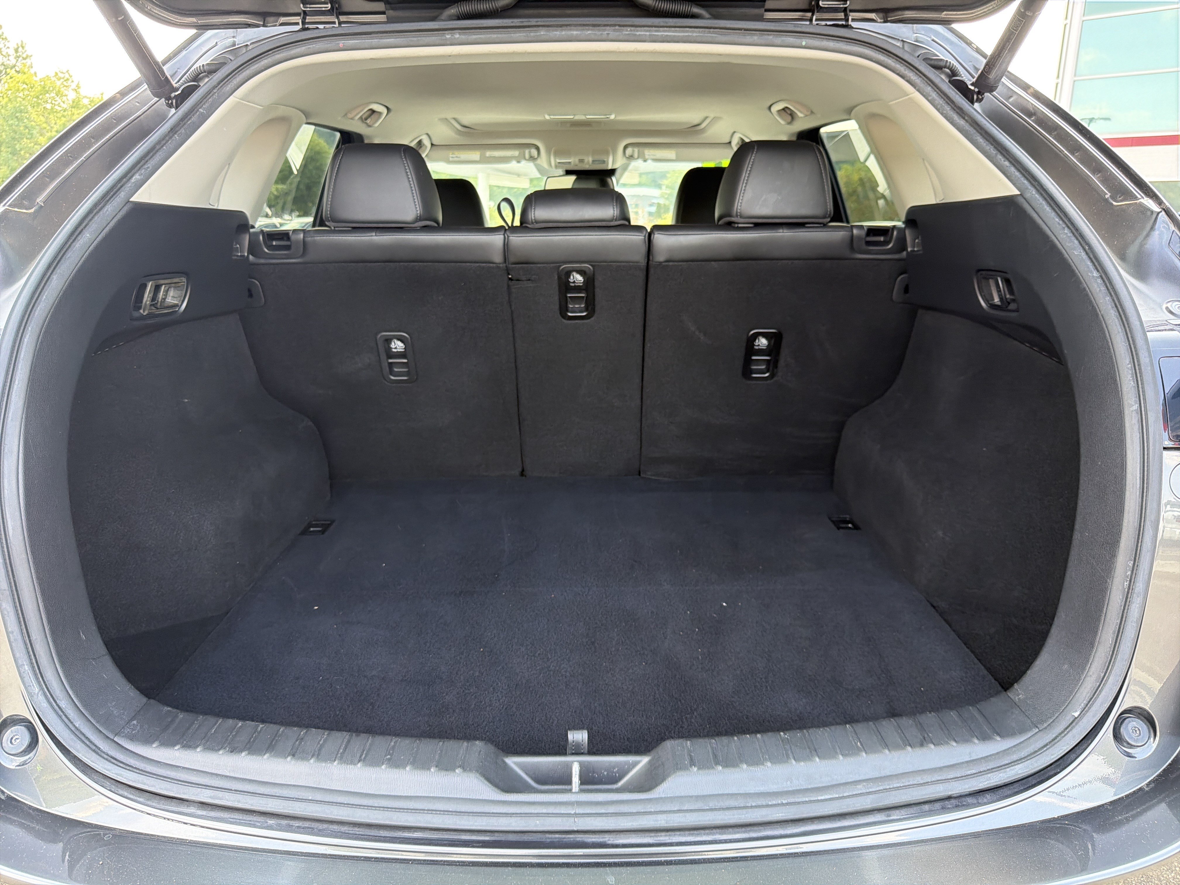 Used 2019 MAZDA CX-5 Touring FWD image 28