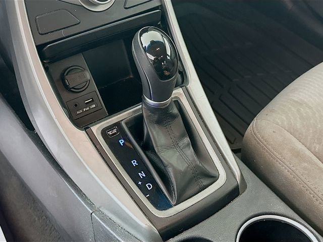 Used 2014 Hyundai Elantra SE image 16