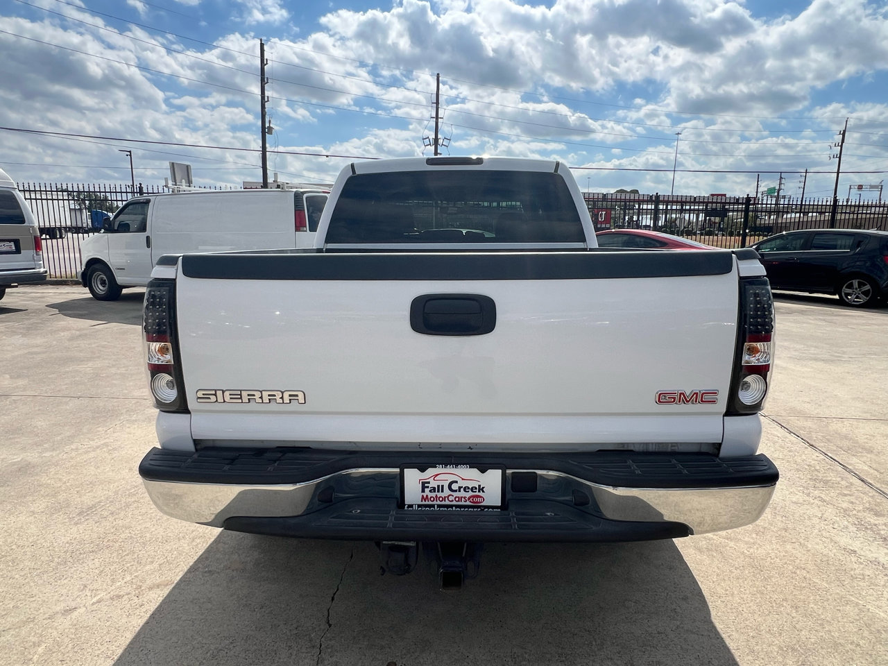 Used 2006 GMC Sierra 1500 SLT w/ Onstar Plus Package image 6