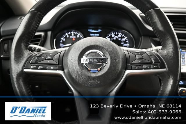 Used 2017 Nissan Rogue SL w/ SL Premium Package AWD/4WD image 29