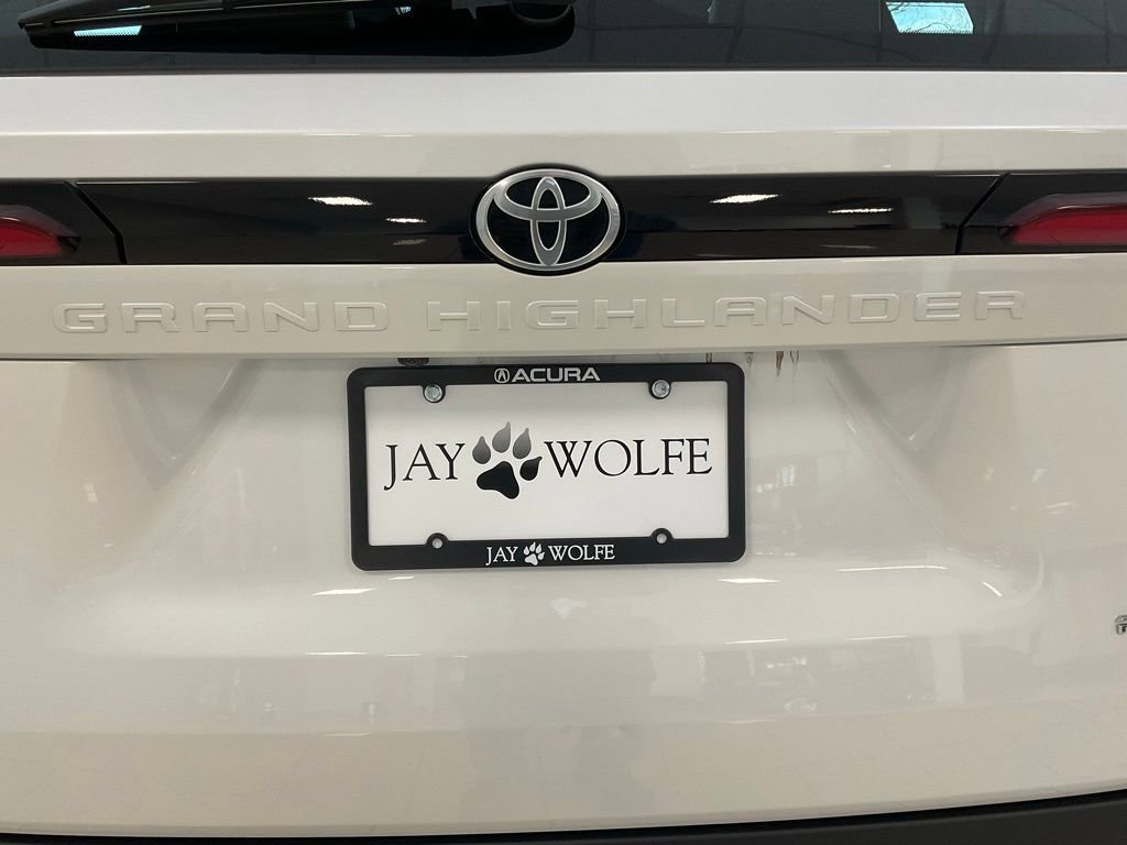 Used 2026 Toyota Grand Highlander MAX Platinum image 28