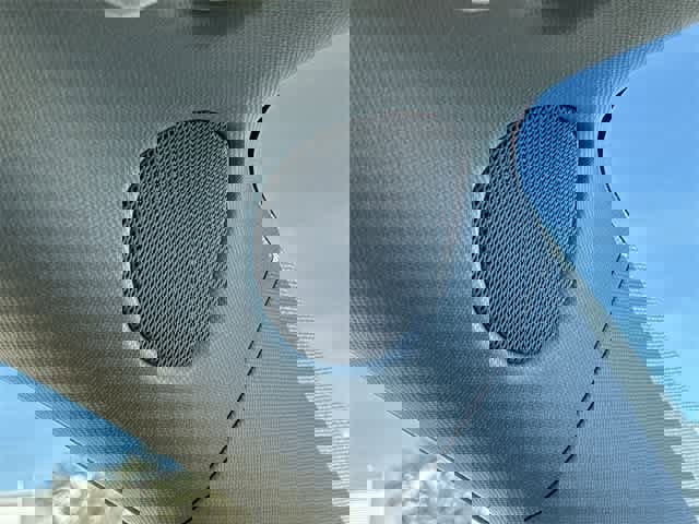 Used 2021 Tesla Model Y Long Range image 32