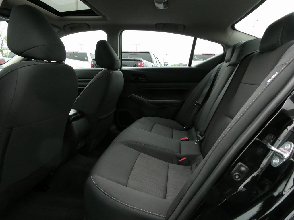 Used 2024 Nissan Altima 2.5 SV w/ SV Premium Package image 33