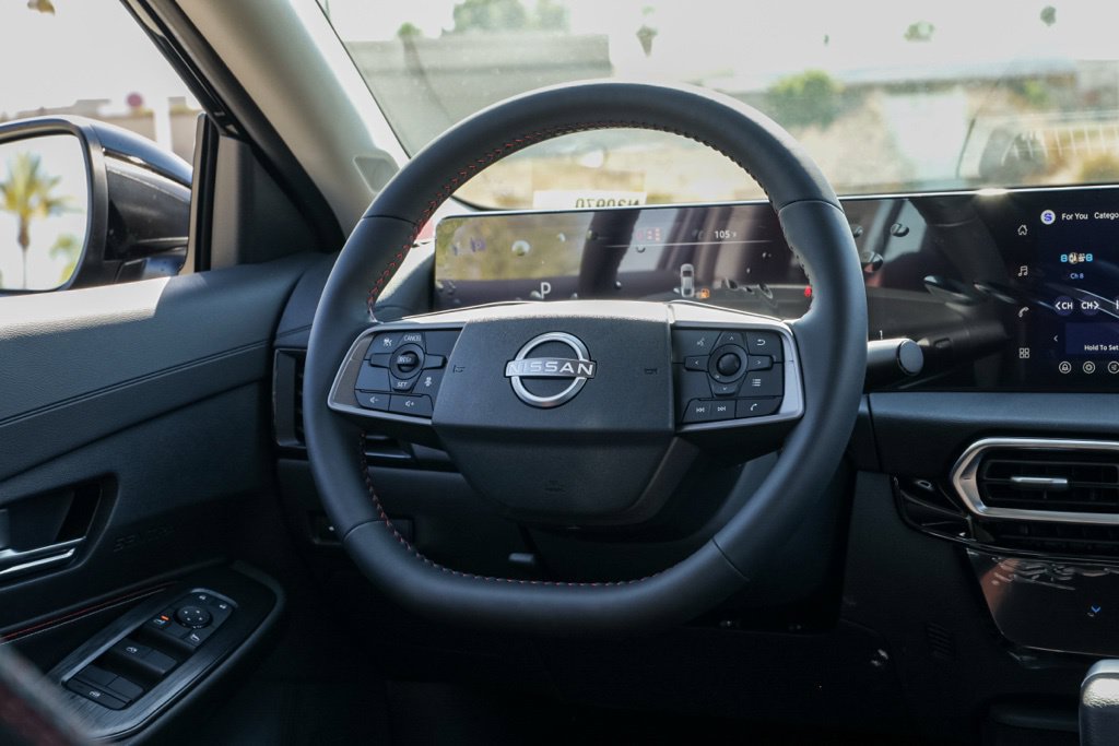 New 2027 Nissan Sentra SR FWD image 25