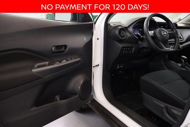 New 2025 Nissan Kicks Play S image 8