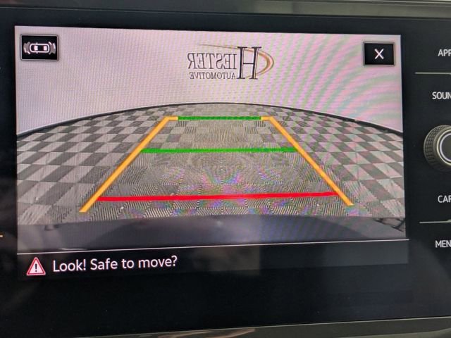 Used 2024 Volkswagen Tiguan SE image 22