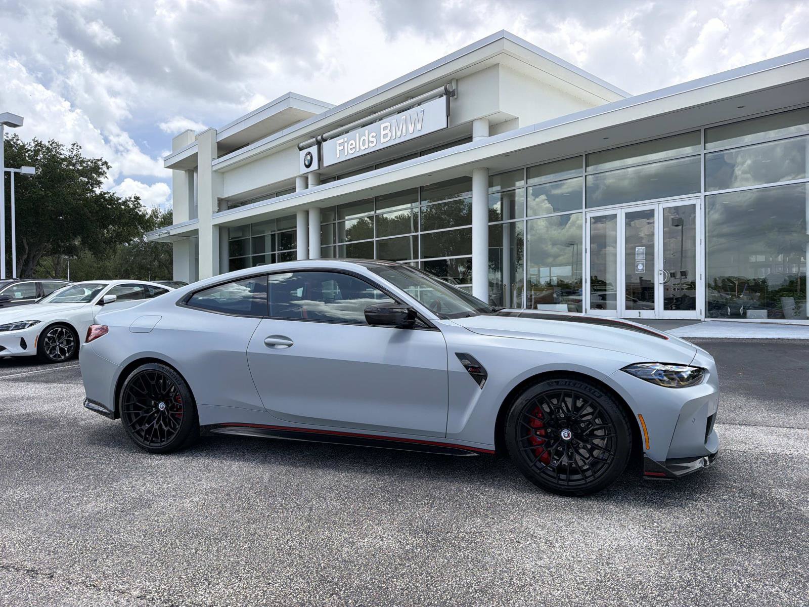 Used 2023 BMW M4 CSL RWD image 1