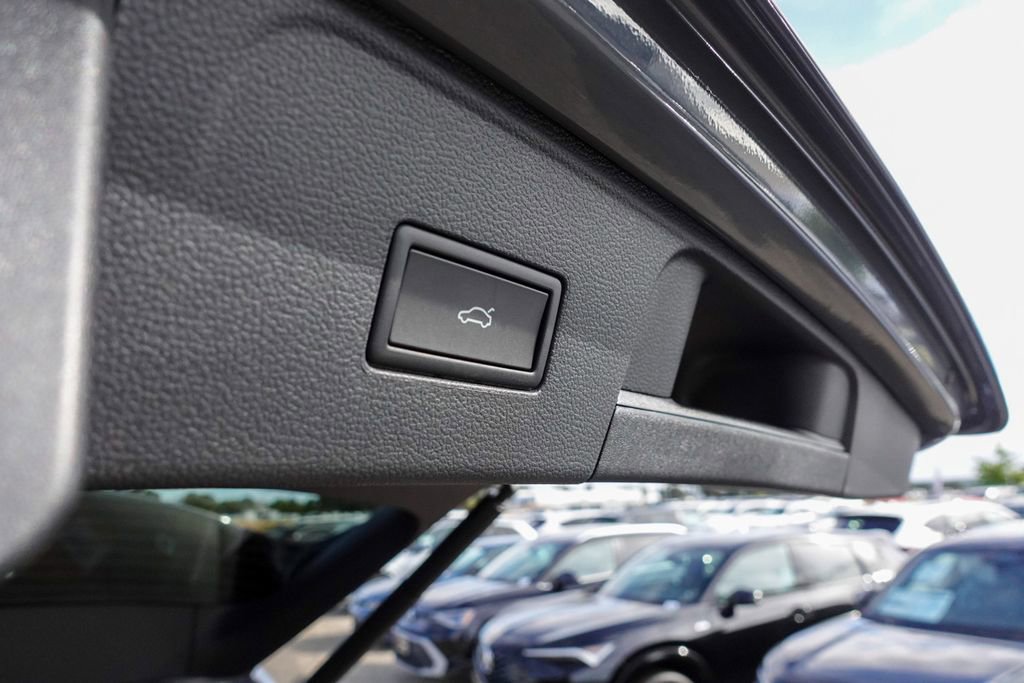 New 2026 Volkswagen Atlas Peak Edition image 31