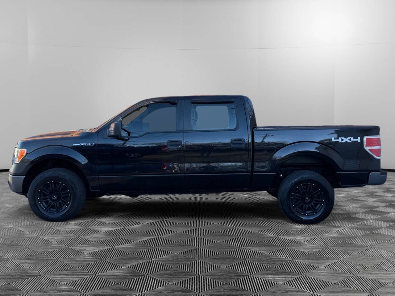 Used 2014 Ford F150 XL w/ Trailer Tow Package image 8