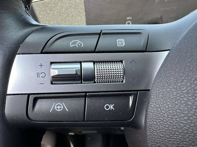 Used 2024 Hyundai Kona SEL AWD/4WD image 28