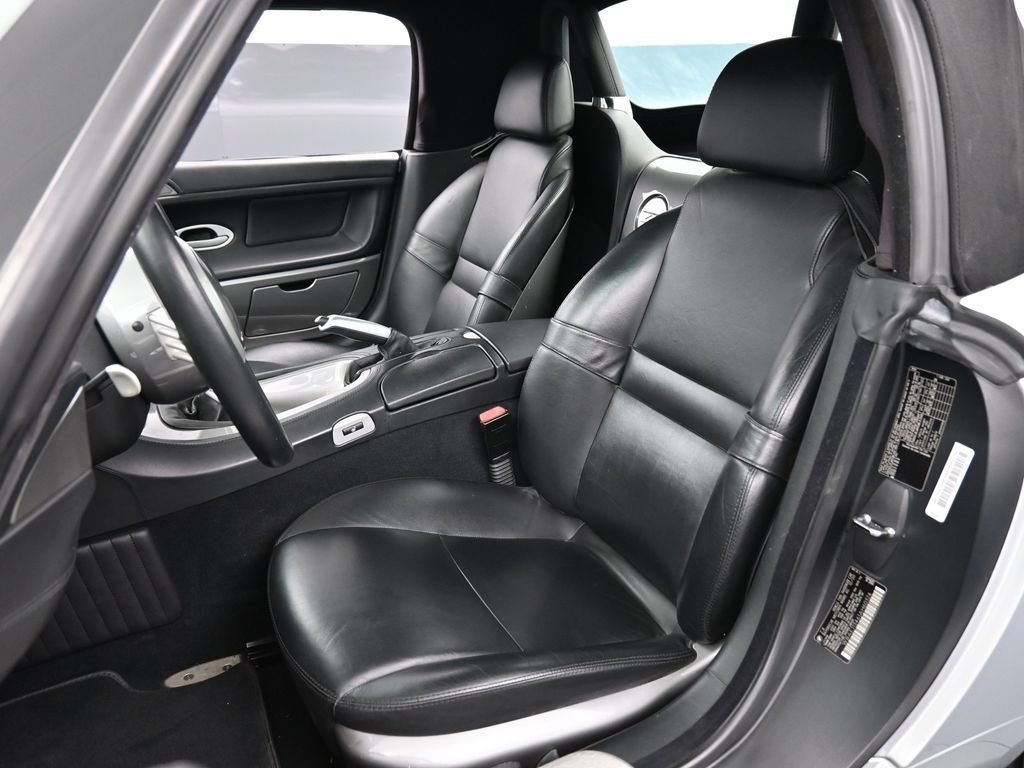 Used 2001 BMW Z8 image 5