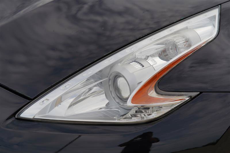 Used 2014 Nissan 370Z Touring w/ Sport Package RWD image 23