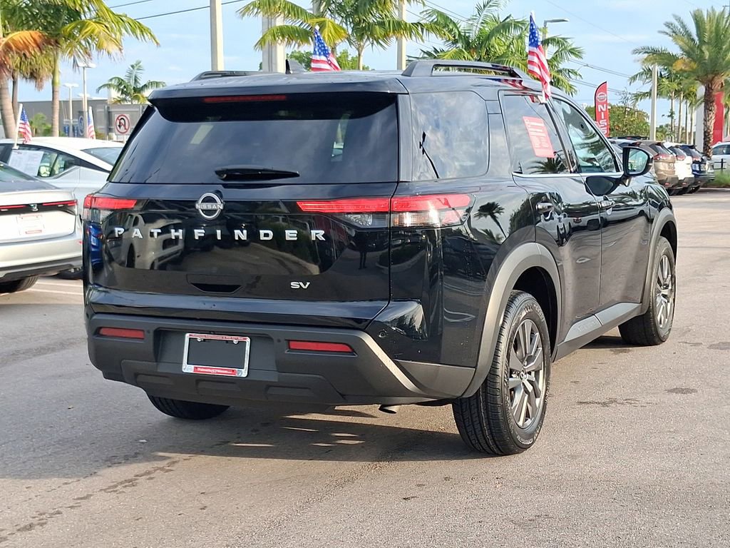 Certified 2024 Nissan Pathfinder SV FWD image 6