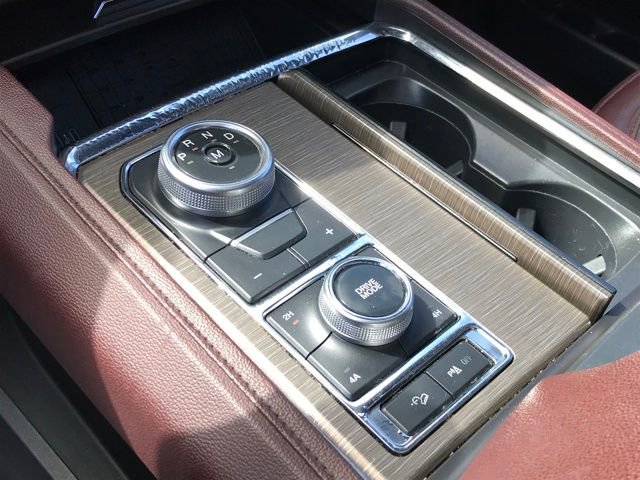 Used 2023 Ford Expedition Limited image 13