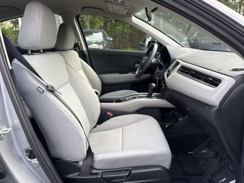 Used 2021 Honda HR-V LX image 25