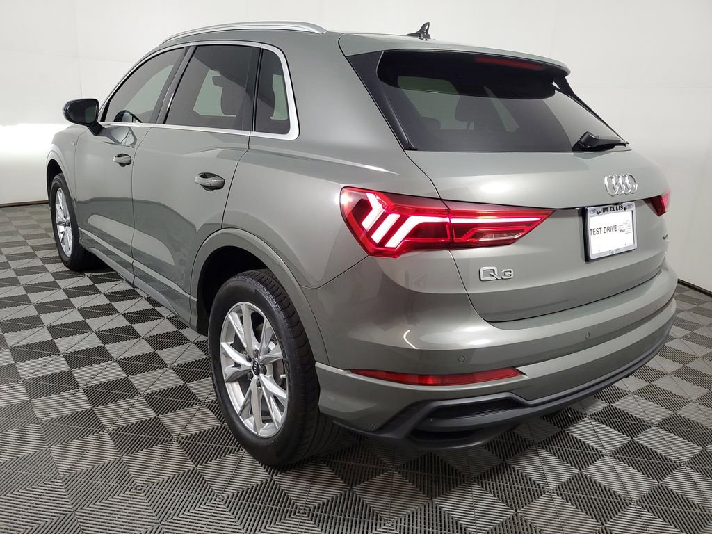 Used 2024 Audi Q3 2.0T Premium AWD/4WD image 4