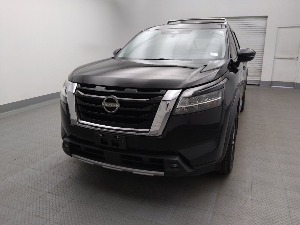 Used 2022 Nissan Pathfinder Platinum w/ Cargo Package FWD image 15